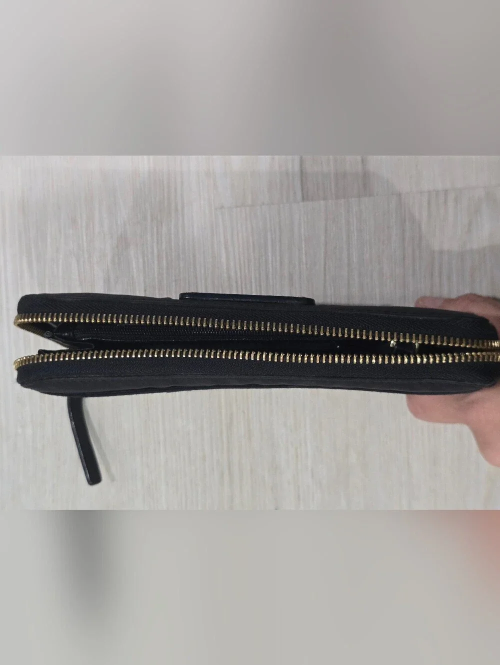Kate Spade New York Black 4-Compartment Zip Around Wallet Nylon Leather Inside
